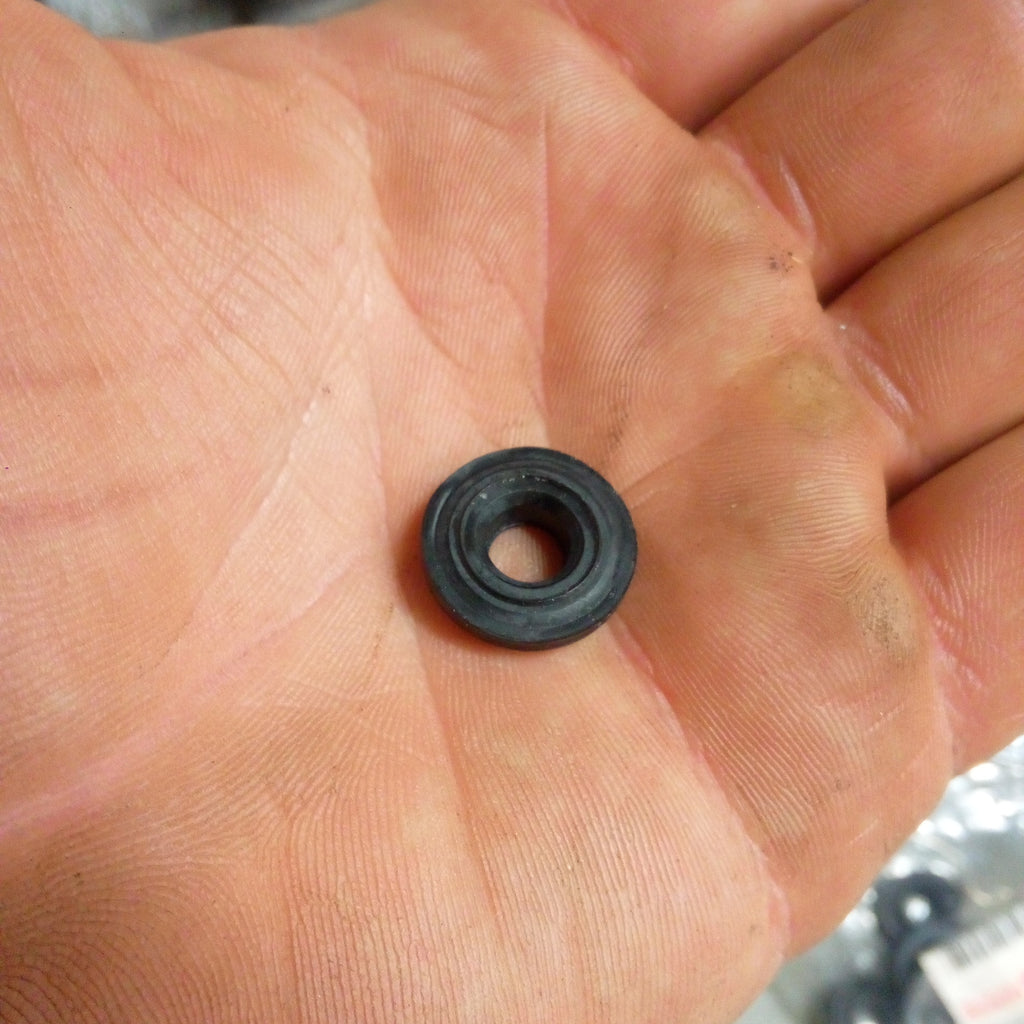 Rocker Cover Oil Seal Washer Kit (4E & 5E)