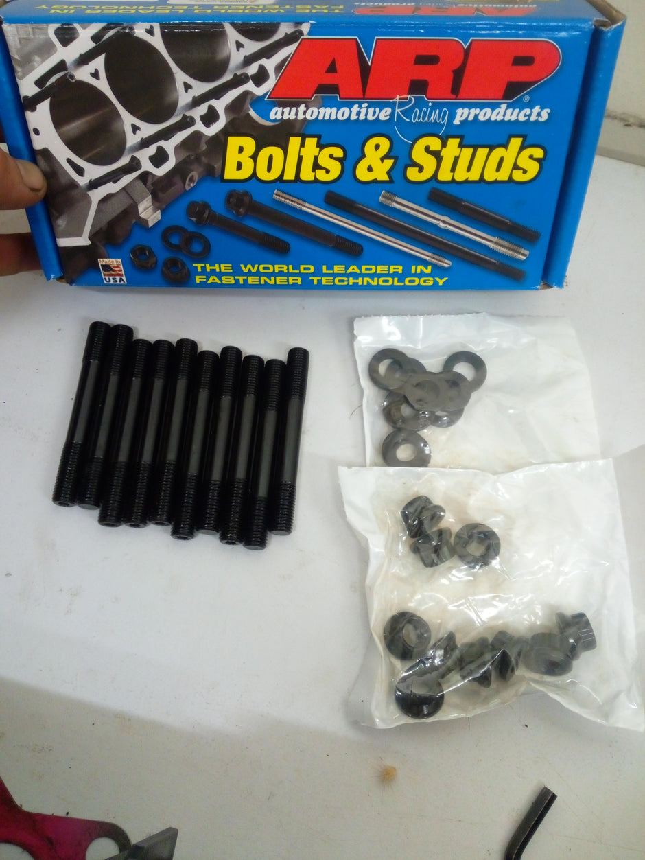 Main Stud Kit - ARP (4E & 5E)
